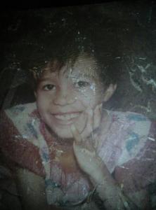 Aos 9 anos, na casa dos meus avós, na sacramenta, em Belém.